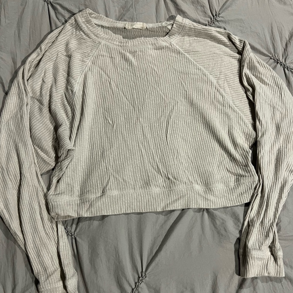 Long sleeve crop top sweater